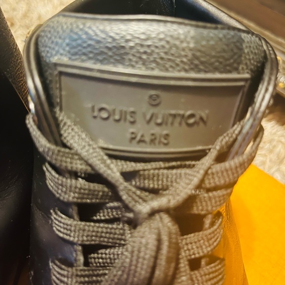 Mens Authentic Louis Vuitton high top sneakers - Picture 3 of 11